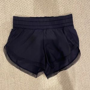 Lululemon Shorts Size 2